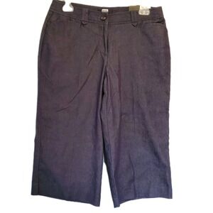 Studio 1940 Capri Shorts Womens Size 6 NWT Black Ends At Midcalf Crop